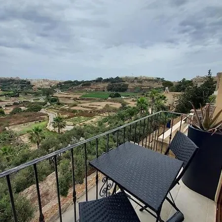 Bright In Munxar, Gozo Munxar